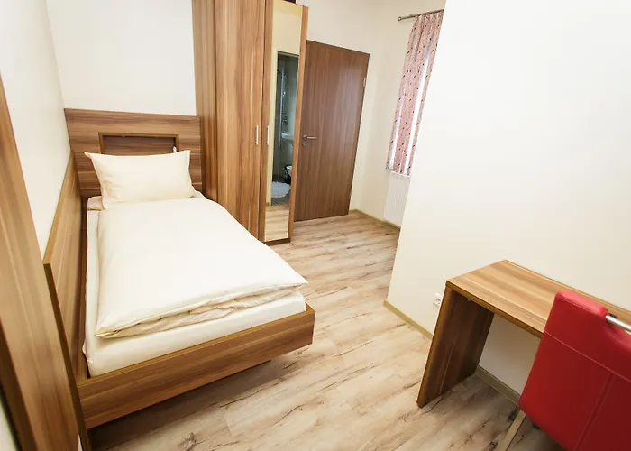 Bayrischer Hof Gasthof 3*