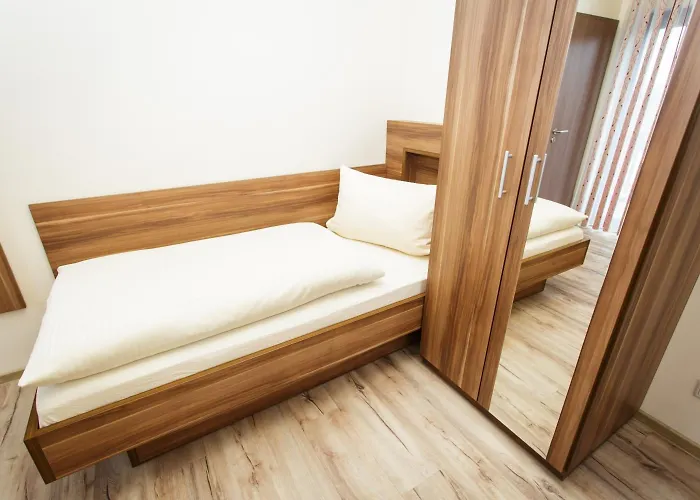 Bayrischer Hof Gasthof 3*